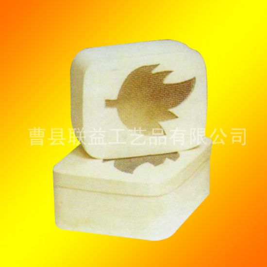 點(diǎn)擊查看詳細(xì)信息<br>標(biāo)題：楊木皮盒LY-1404 閱讀次數(shù)：1931